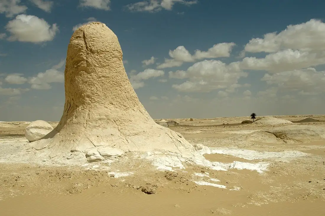 Chalk rock formations in Egypt’s White Desert